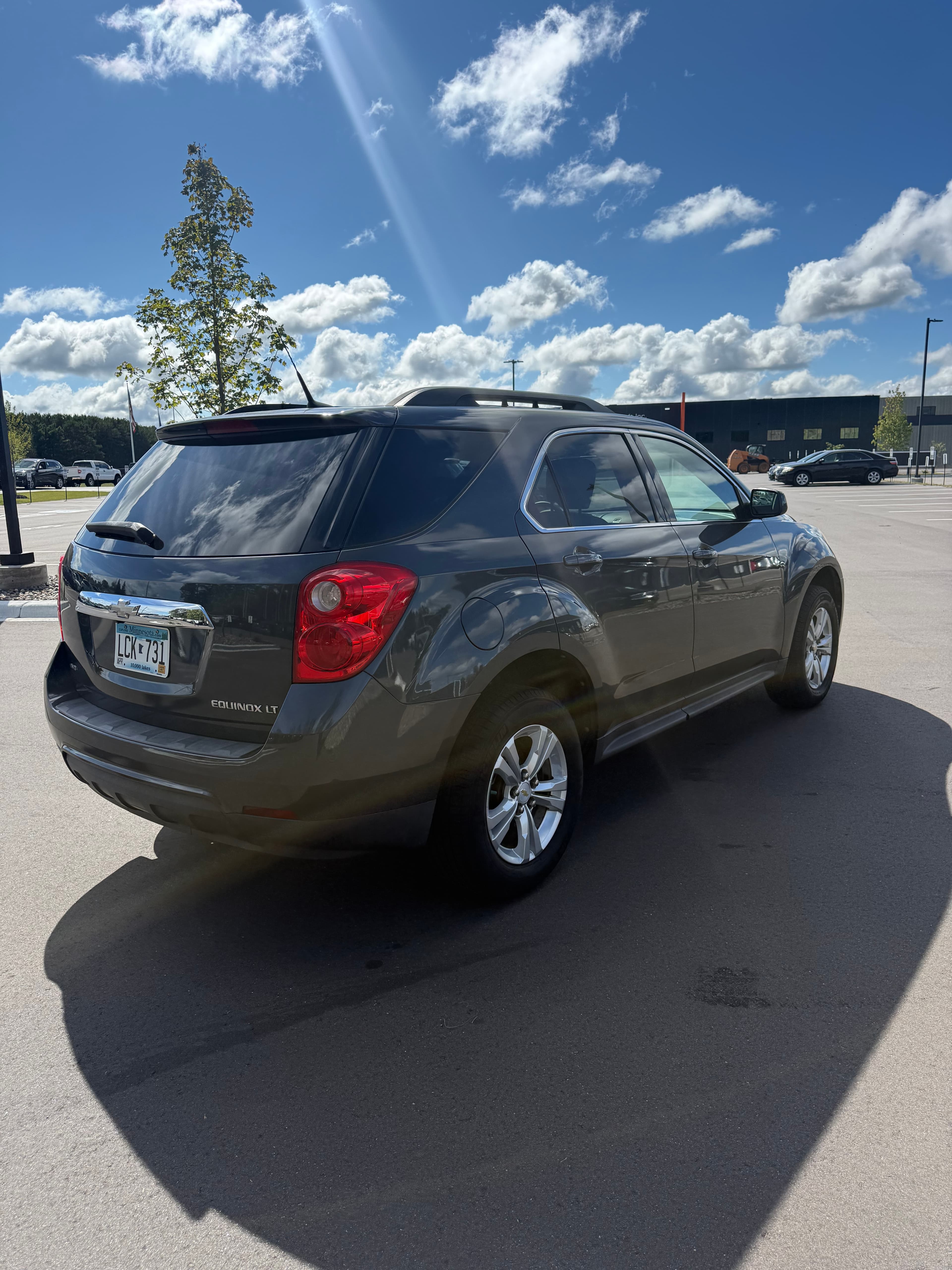 2011 Chevrolet Equinox 1LT — photo 2 of 15